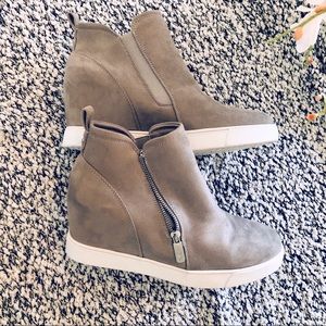 ✨ Anne Klein Sport Suede Wedge Heeled Boots